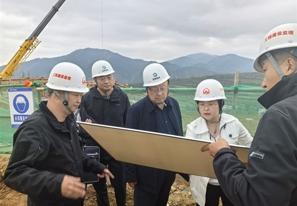 張佩峰調(diào)研督導(dǎo)榆中縣山洪災(zāi)害受損戶安置…